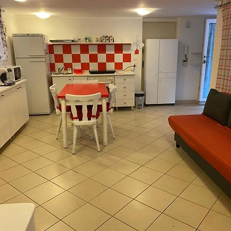 Casa Vacanze Gardiolina San Felice del Benaco Exteriör bild