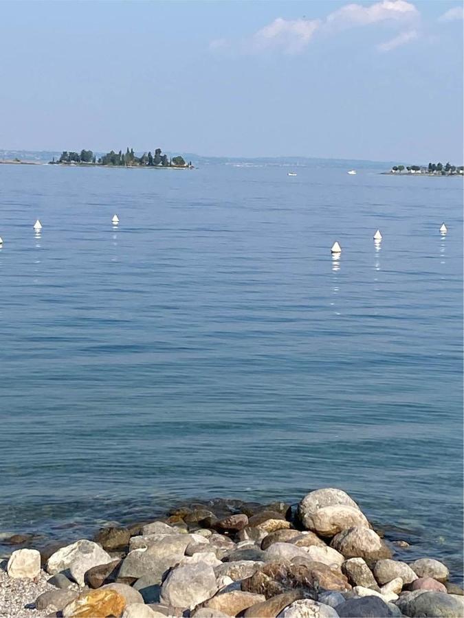 Casa Vacanze Gardiolina San Felice del Benaco Exteriör bild