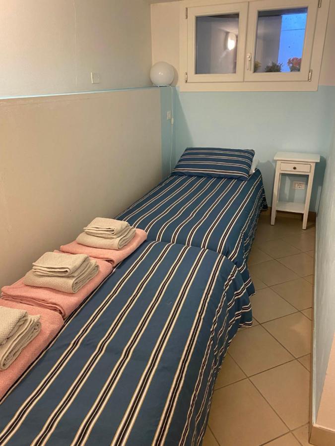 Casa Vacanze Gardiolina San Felice del Benaco Exteriör bild