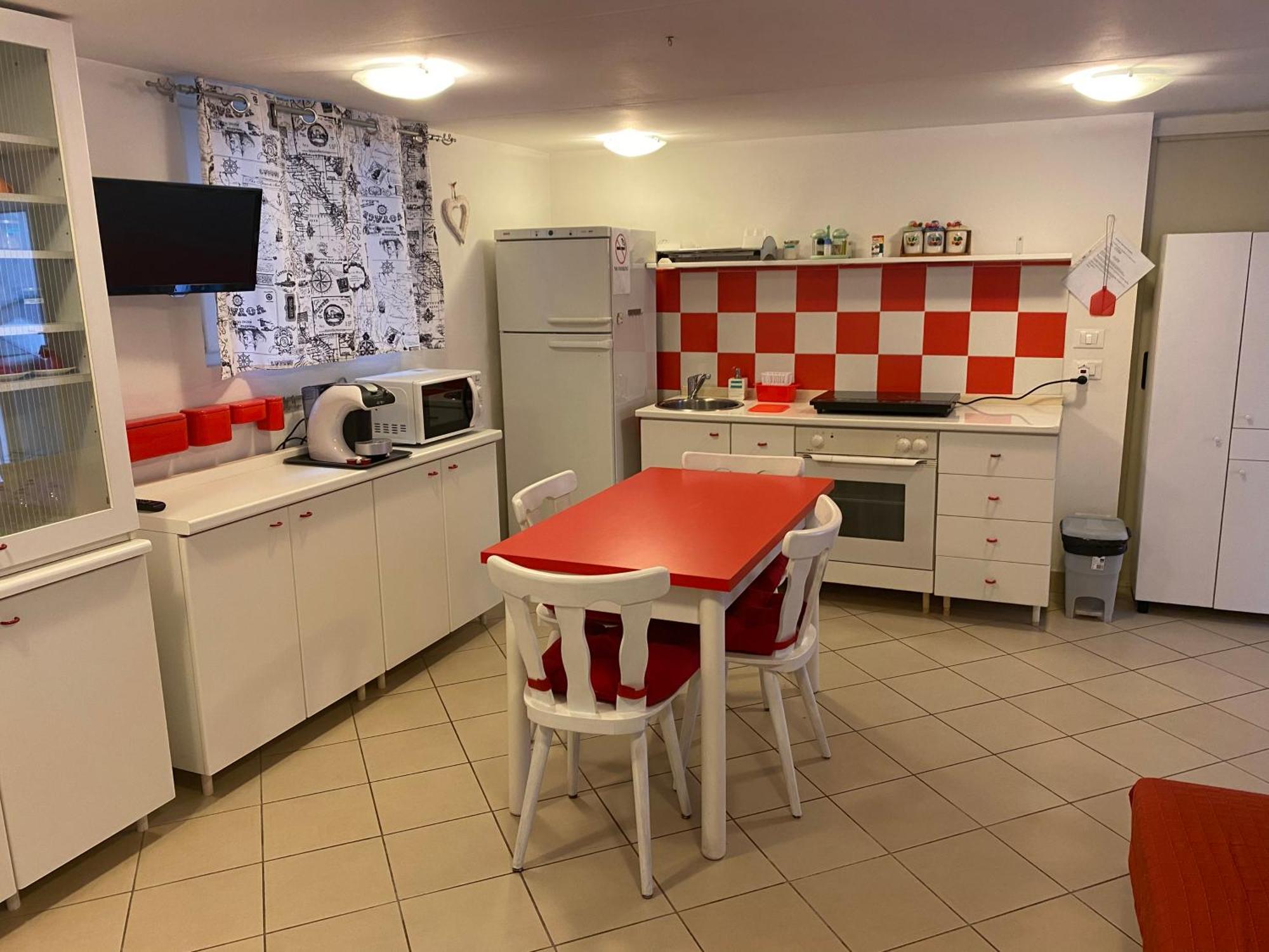Casa Vacanze Gardiolina San Felice del Benaco Exteriör bild