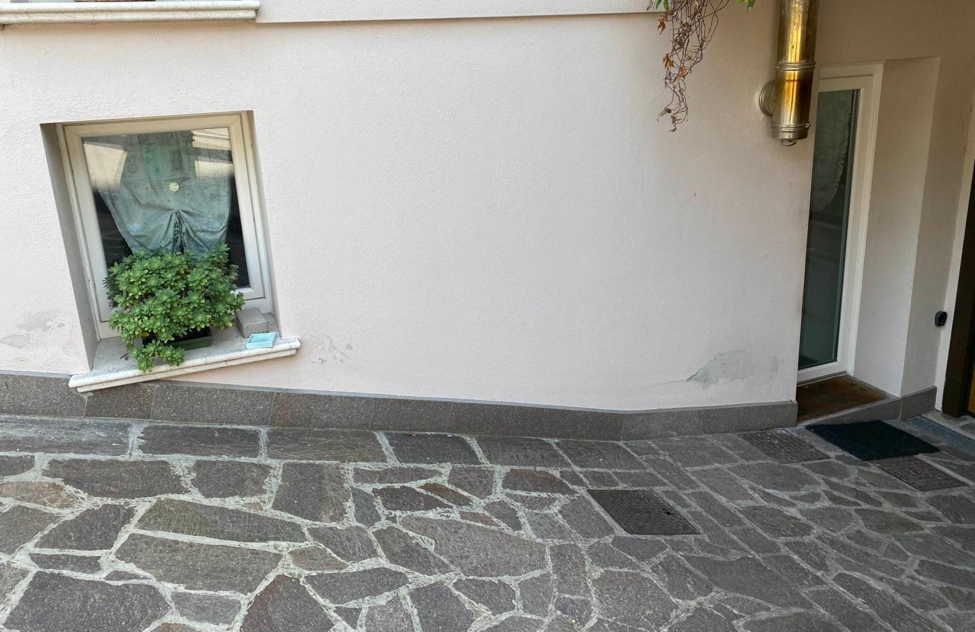 Casa Vacanze Gardiolina San Felice del Benaco Exteriör bild